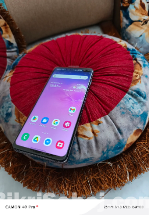 Samsungs10+